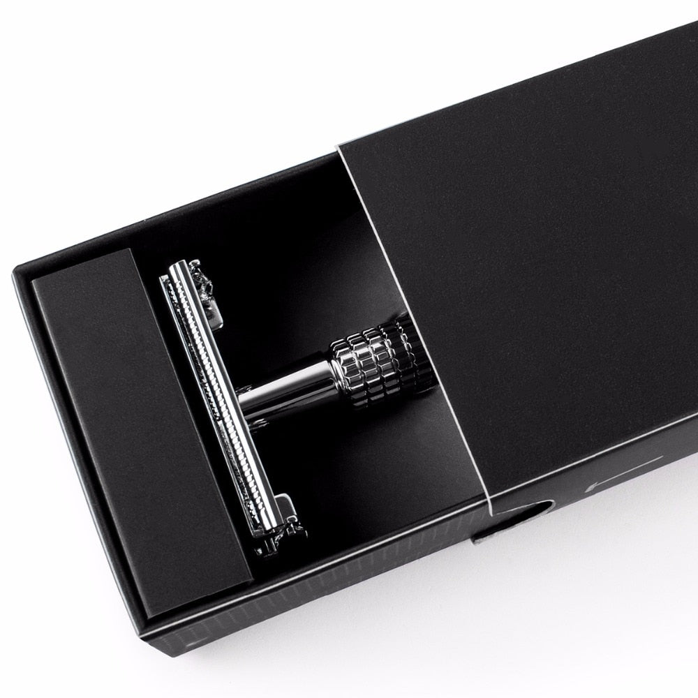 Qshave Double Edge Safety Razor Long Handle Butterfly Open Classic Safety Razor silver color, 1 Handle & 5 blades - HAB